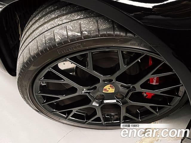 Porsche 911 (992) Carrera 4 GTS кабриолет, 2023 все фото