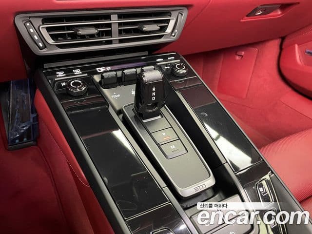 Porsche 911 (992) Carrera 4 GTS кабриолет, 2023 9