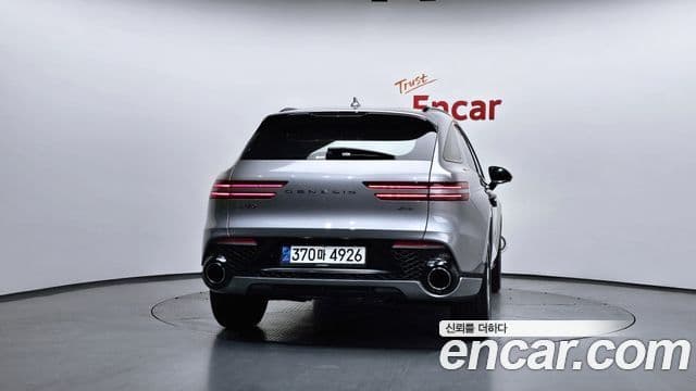 Genesis GV70, 2021 4