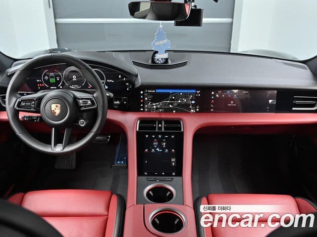 Porsche 타이칸 4S Cross Turismo, 2025 7