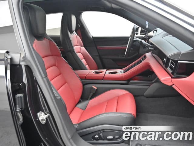 Porsche 타이칸 4S Cross Turismo, 2025 10