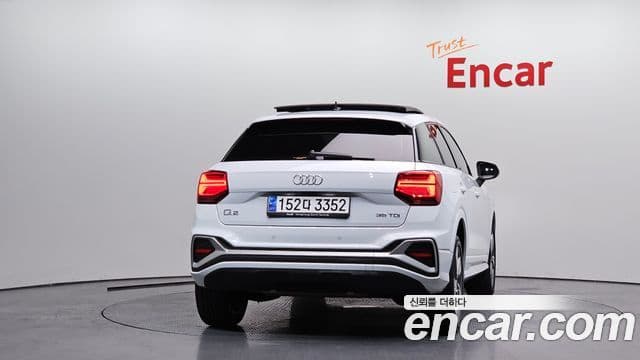 Audi Q2 Premium, 2023 4