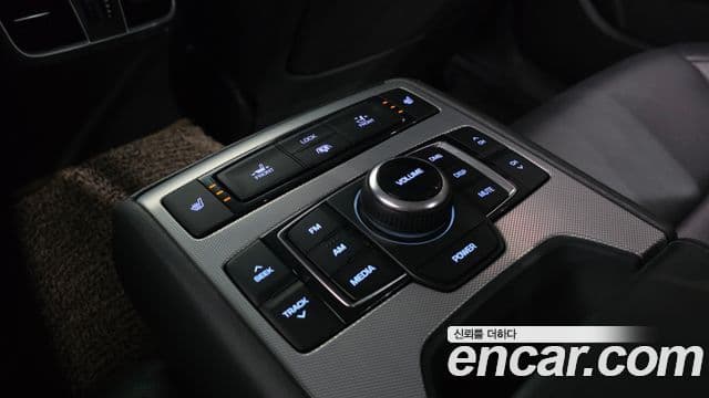 Genesis G80 Premium Luxury, 2017 18