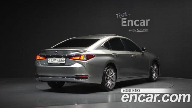 Lexus ES300h 7세대 Executive, 2022 2