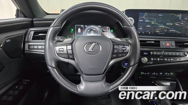 Lexus ES300h 7세대 Executive, 2022 13
