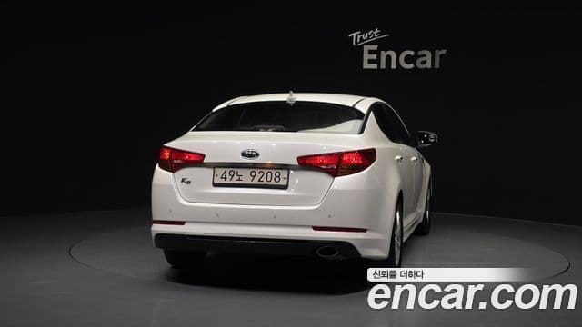 Kia K5 2.0 Deluxe, 2011 4