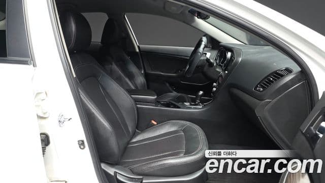 Kia K5 2.0 Deluxe, 2011 11