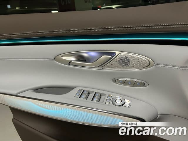 Genesis GV70, 2025 10