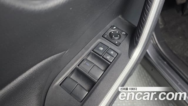 Toyota RAV4 5세대, 2021 13