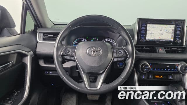 Toyota RAV4 5세대, 2021 16