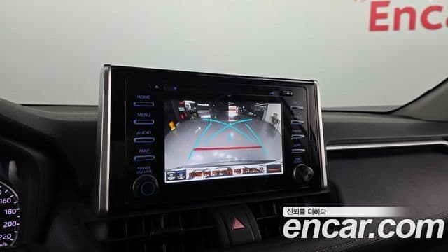 Toyota RAV4 5세대, 2021 18