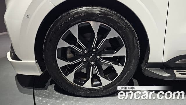 Kia Carnival 4세대 бензин 7인승 High Limousine(компания по спецнадстройкам), 2023 все фото