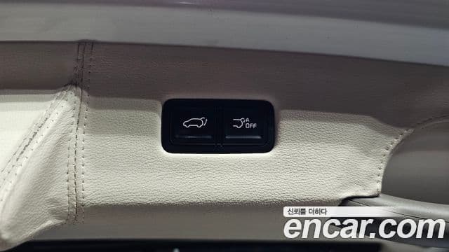 Kia Carnival 4세대 бензин 7인승 High Limousine(компания по спецнадстройкам), 2023 20