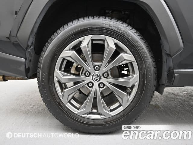 Toyota RAV4 5세대, 2022 4