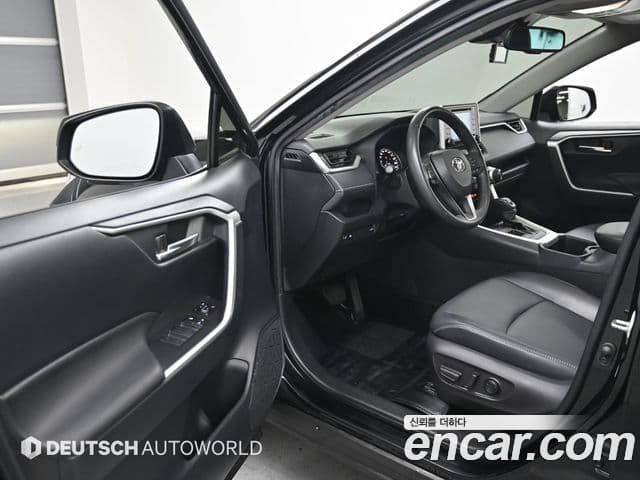 Toyota RAV4 5세대, 2022 10