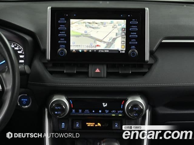 Toyota RAV4 5세대, 2022 13