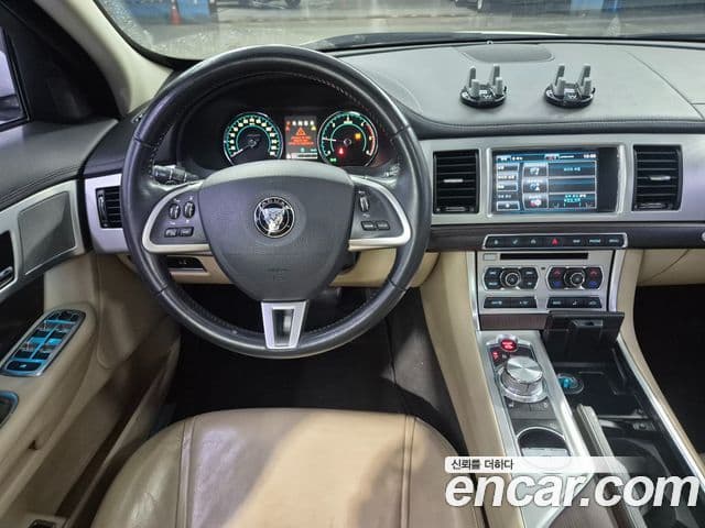 Jaguar New XF X250, 2015 13