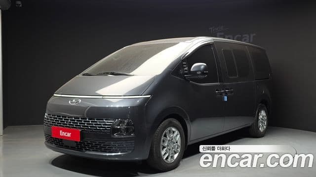 Hyundai Staria Modern, 2023 1