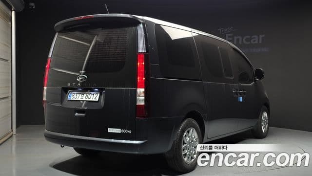 Hyundai Staria Modern, 2023 2