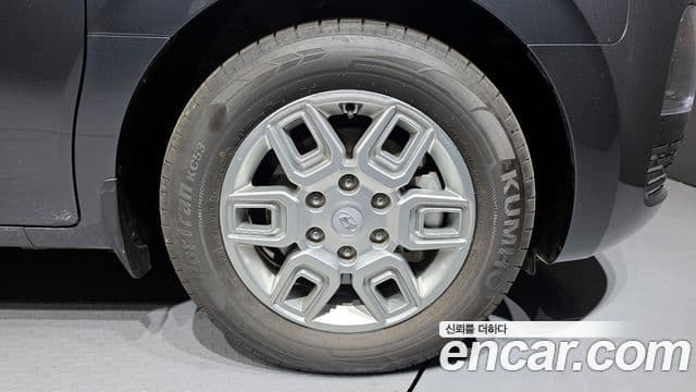 Hyundai Staria Modern, 2023 все фото