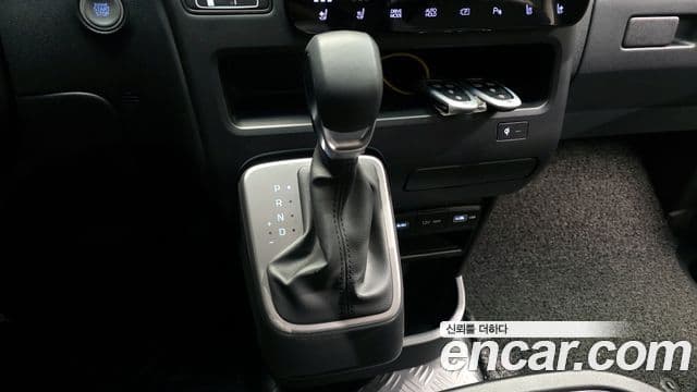 Hyundai Staria Modern, 2023 9