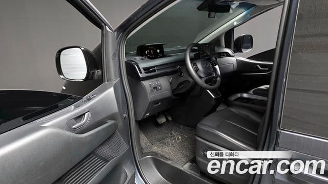 Hyundai Staria Modern, 2023 10