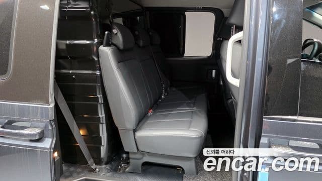 Hyundai Staria Modern, 2023 12