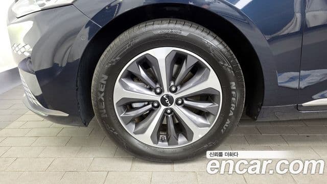 Kia K8 гибрид Noblesse, 2023 все фото
