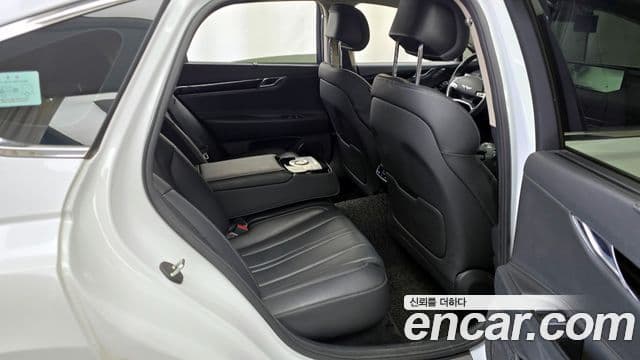 Genesis G80 (RG3) бензин 2.5 турбо AWD, 2022 12