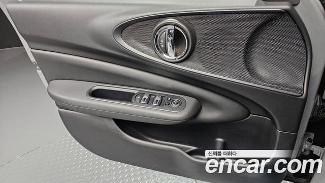 Mini Cooper 클럽맨 2세대, 2021 14