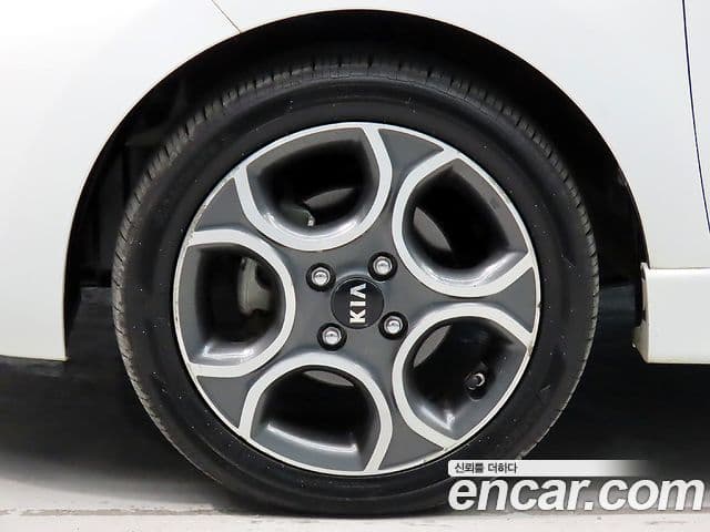 Kia The / новый New Morning Luxury, 2016 все фото