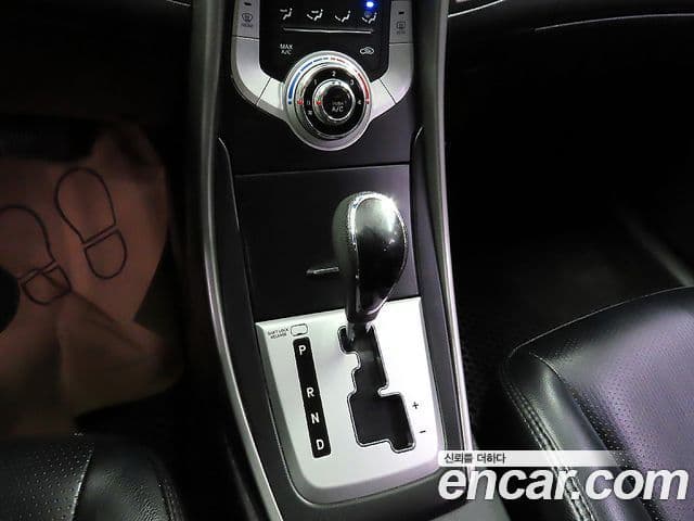 Hyundai Avante MD LPI M16 Deluxe, 2012 9