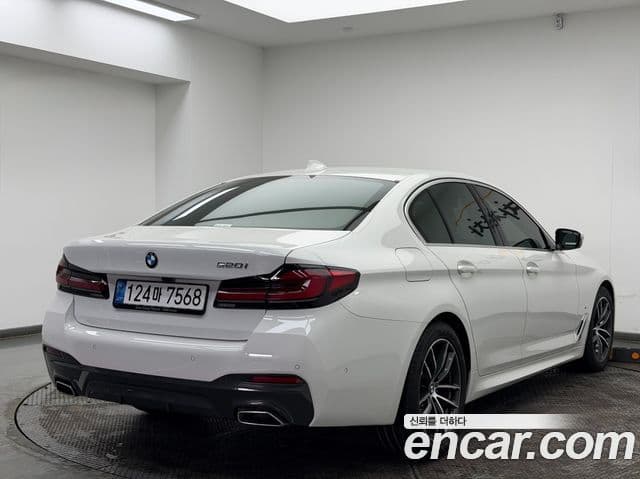BMW 5시리즈 (G30) 520i M Sport, 2023 2