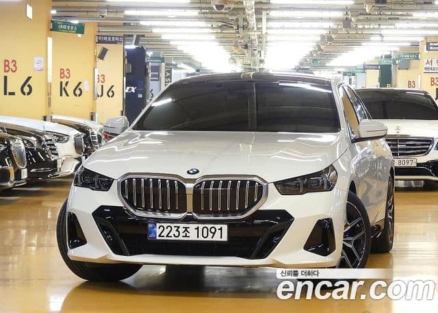 BMW 5시리즈 (G60) 520i M Sport, 2024 3