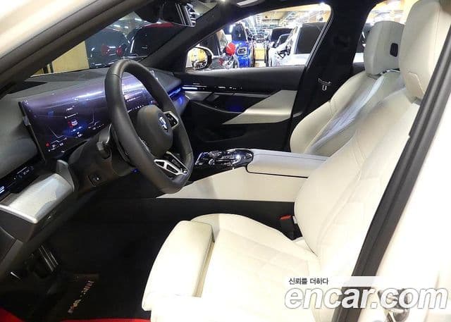 BMW 5시리즈 (G60) 520i M Sport, 2024 10