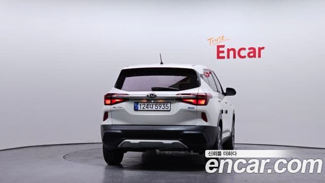 Kia Seltos Trendy, 2020 4