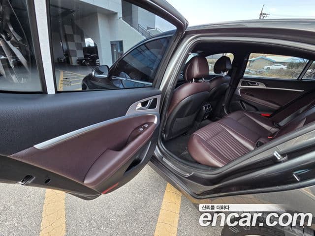 Genesis The / новый New G70, 2021 15