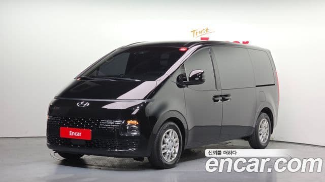 Hyundai Staria Modern, 2022 1