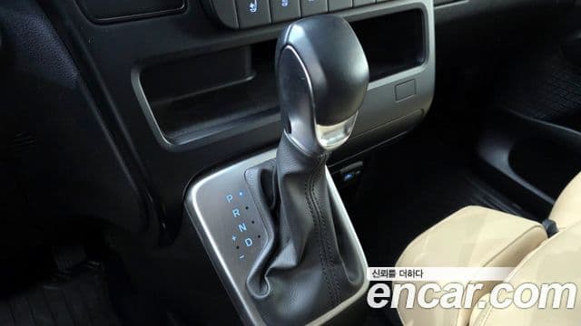 Hyundai Staria Modern, 2022 9