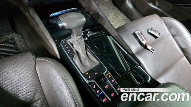 Kia All New K7 Prestige, 2016 9