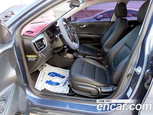 Kia Stonic Prestige, 2019 все фото