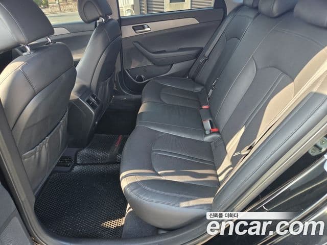 Hyundai LF Sonata Premium, 2015 9