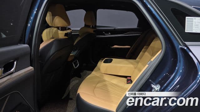 Kia K5 3세대 Signature, 2023 12