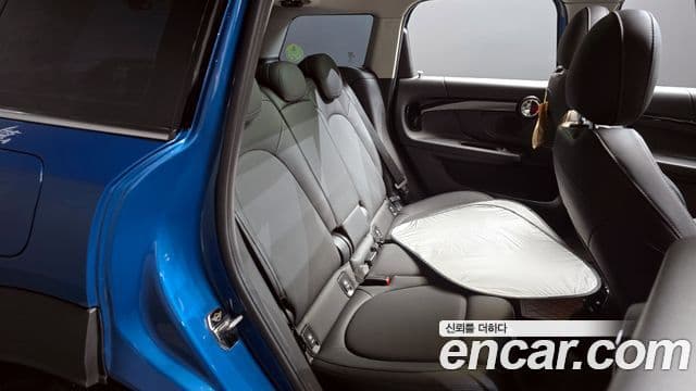 Mini Cooper Countryman 2세대, 2023 12