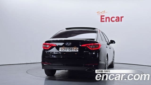 Hyundai LF Sonata Special, 2016 4