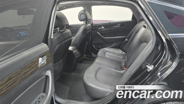 Hyundai LF Sonata Special, 2016 12