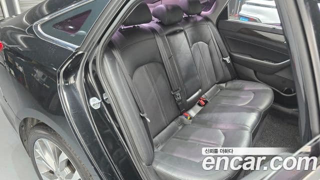 Hyundai LF Sonata Special, 2016 13