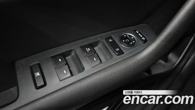 Hyundai LF Sonata Special, 2016 16