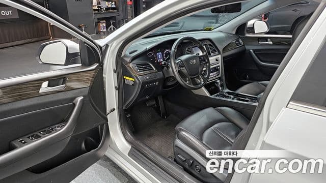 Hyundai LF Sonata 2.0 Smart, 2015 11