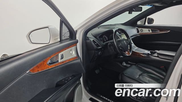 Lincoln MKX 2세대, 2018 12